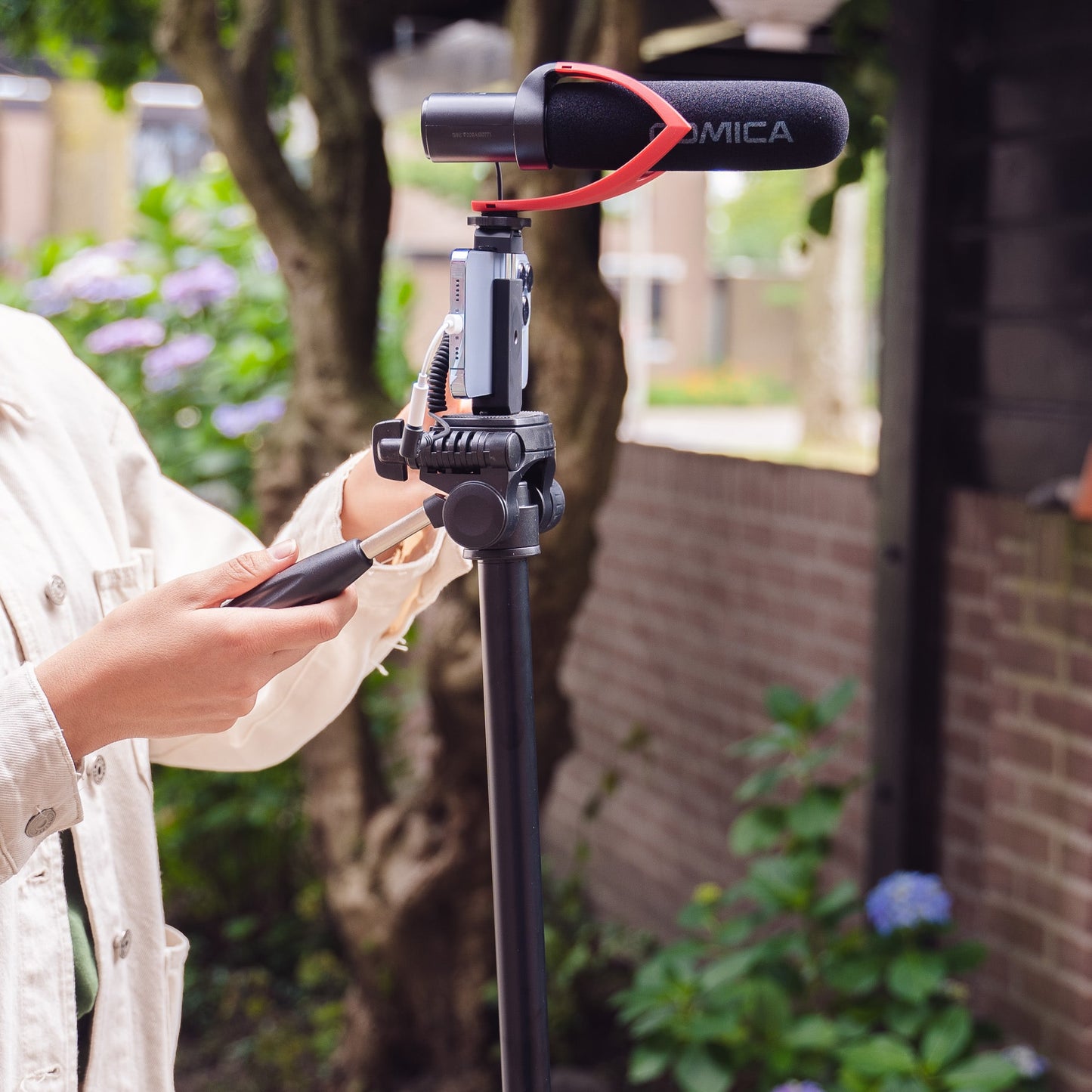 MOJOGEAR 179 cm 3-in-1-Kamera- und Telefonstativ: Dreibein, Einbeinstativ und horizontaler Arm
