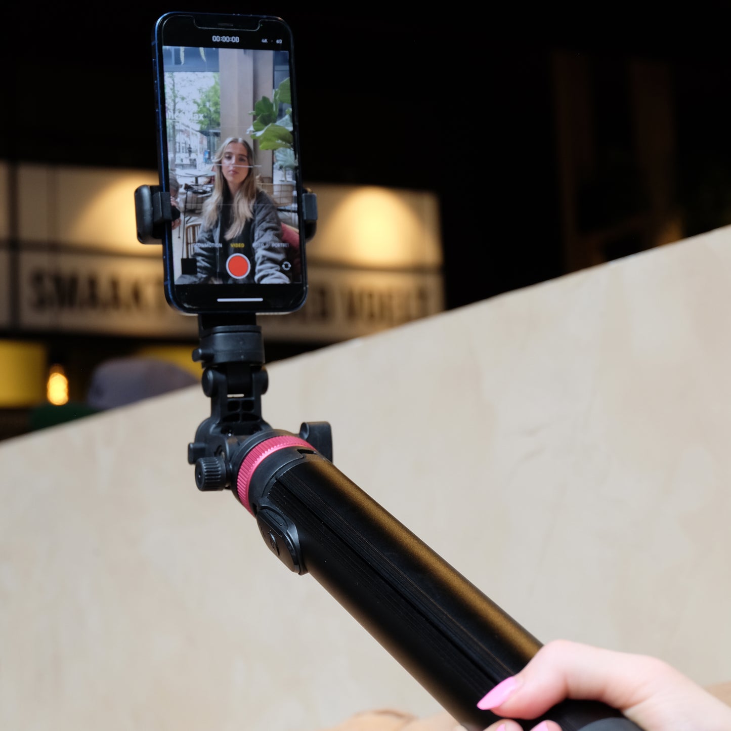 Ulanzi SK-03 Selfie Stick Statief 1,6m met Bluetooth remote shutter - Selfiesticks