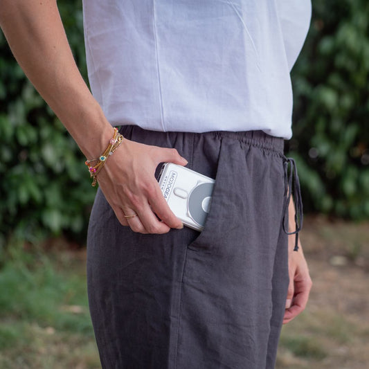 MOJOGEAR NovaMag All-in-1 Powerbank 10.000 mAh – Draadloos Qi2 & ingebouwde kabels – Wit - Powerbanks