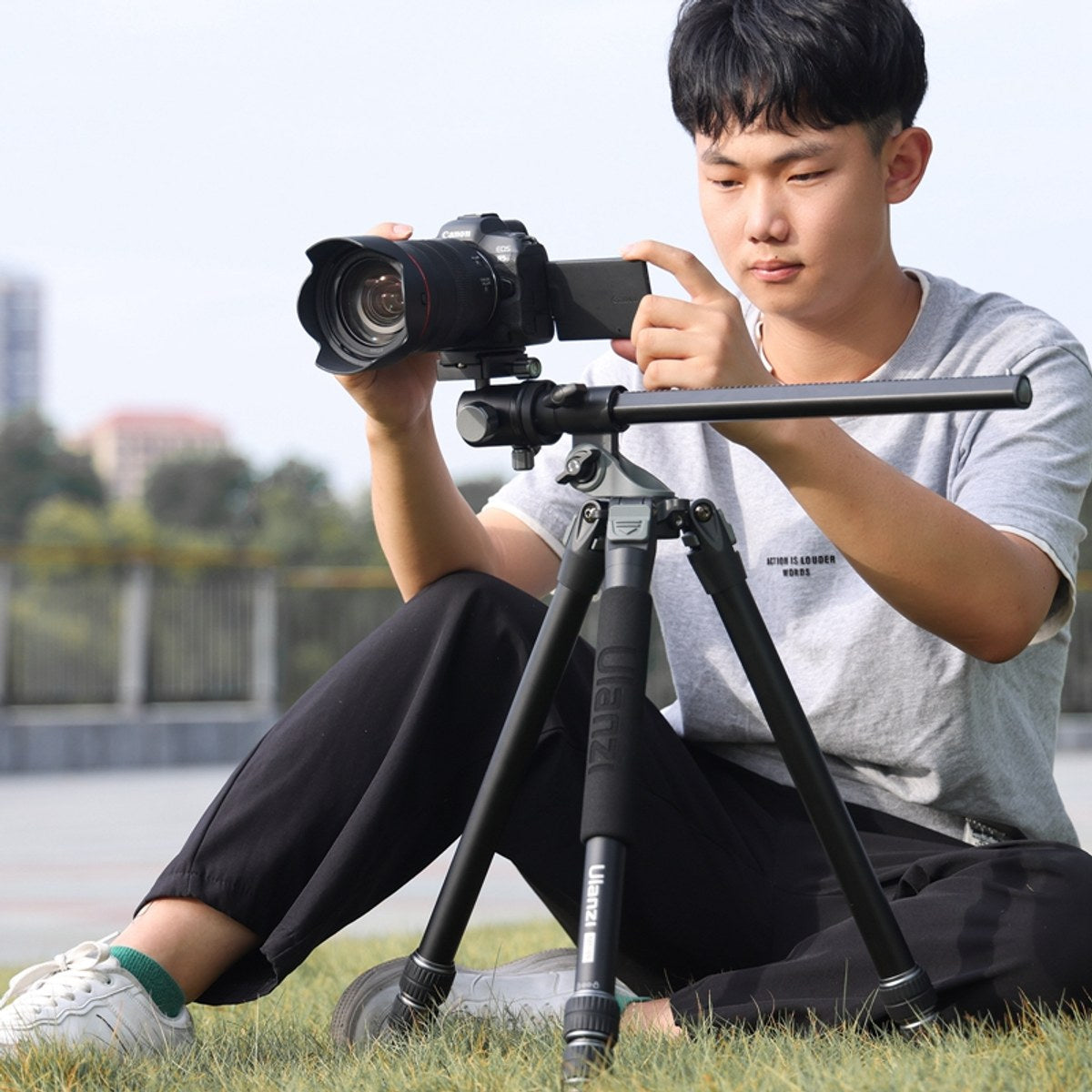 Ulanzi MT-59 Premium-Stativ mit horizontalem/neigbarem Arm – 176 cm