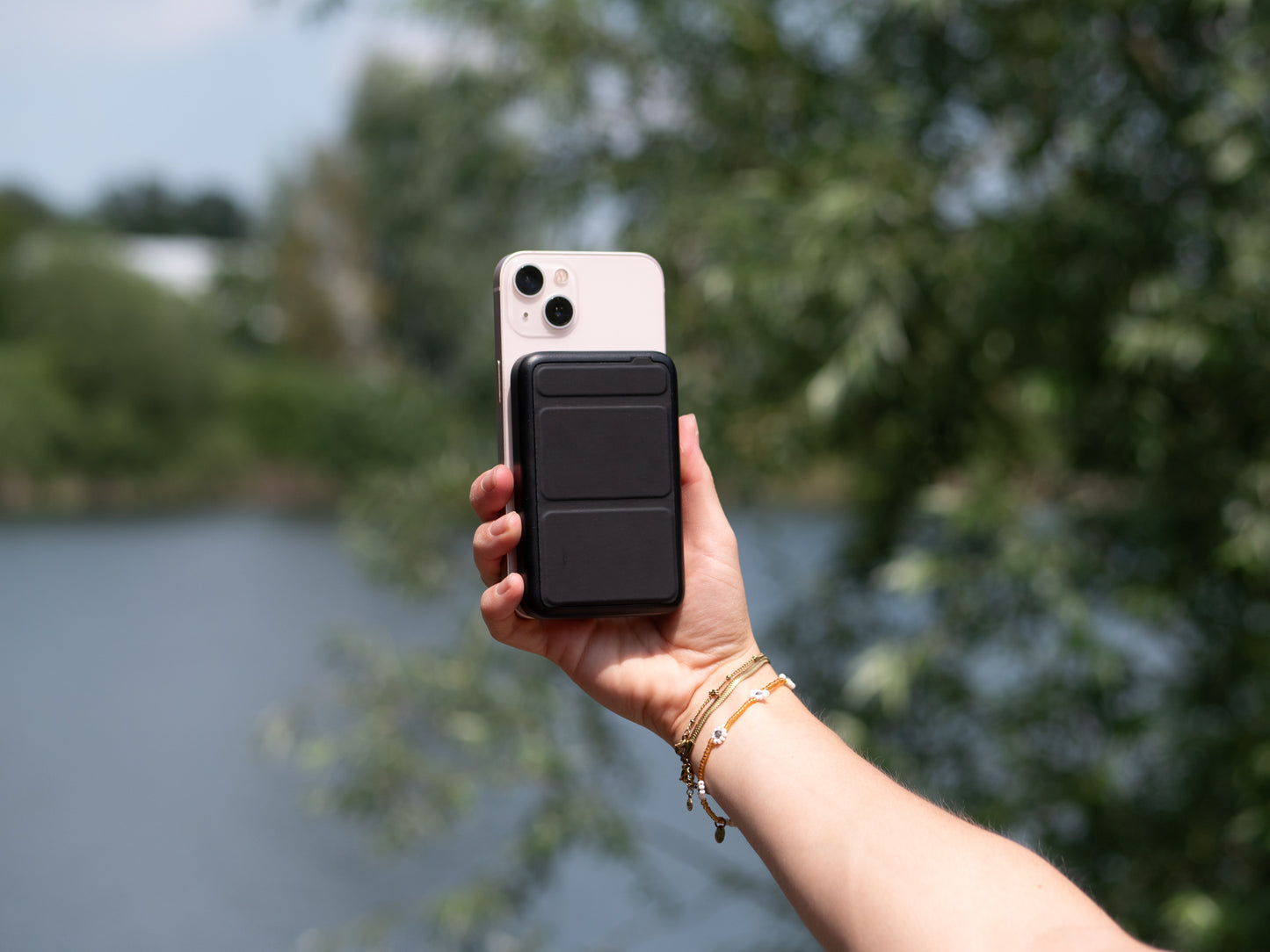 MOJOGEAR Wireless MagSafe powerbank 10.000 mAh - Zwart - Powerbanks