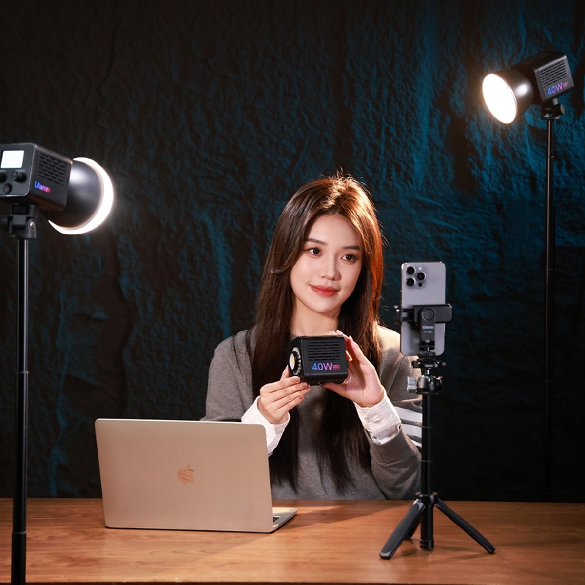 Ulanzi 40WRGB COB-Lampe RGB mit eingebautem Akku