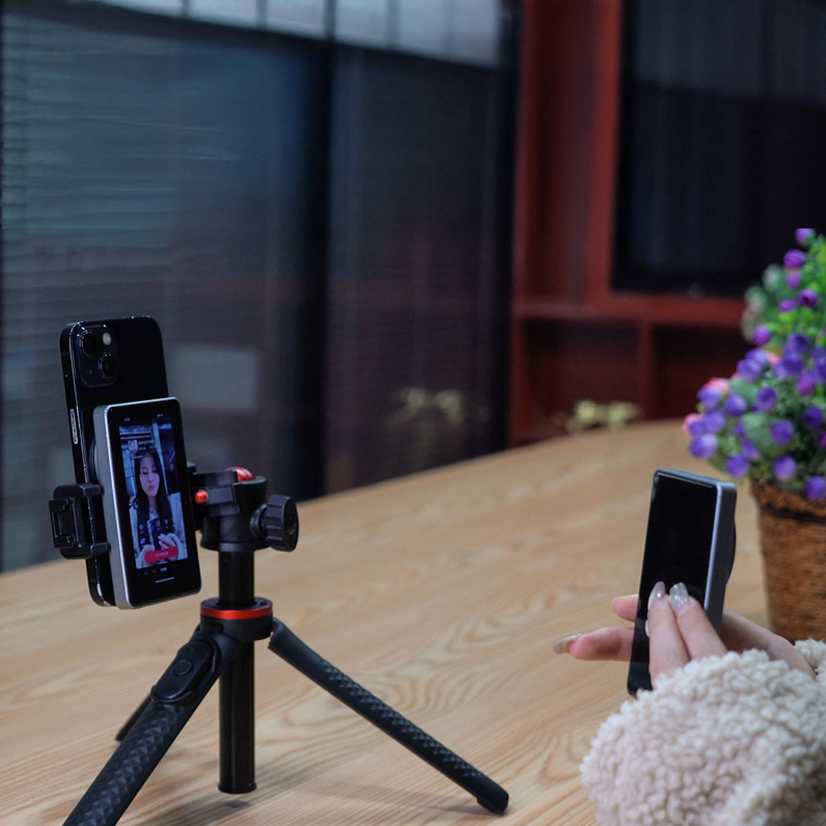 MOJOGEAR VS2 Selfie-Vlog-Monitor für iPhone und Android - Weiß